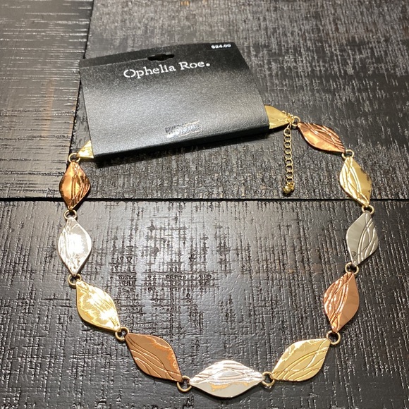 Beautiful Multiple Finishes NWT Ophelia Rie Necklace! - Picture 2 of 3